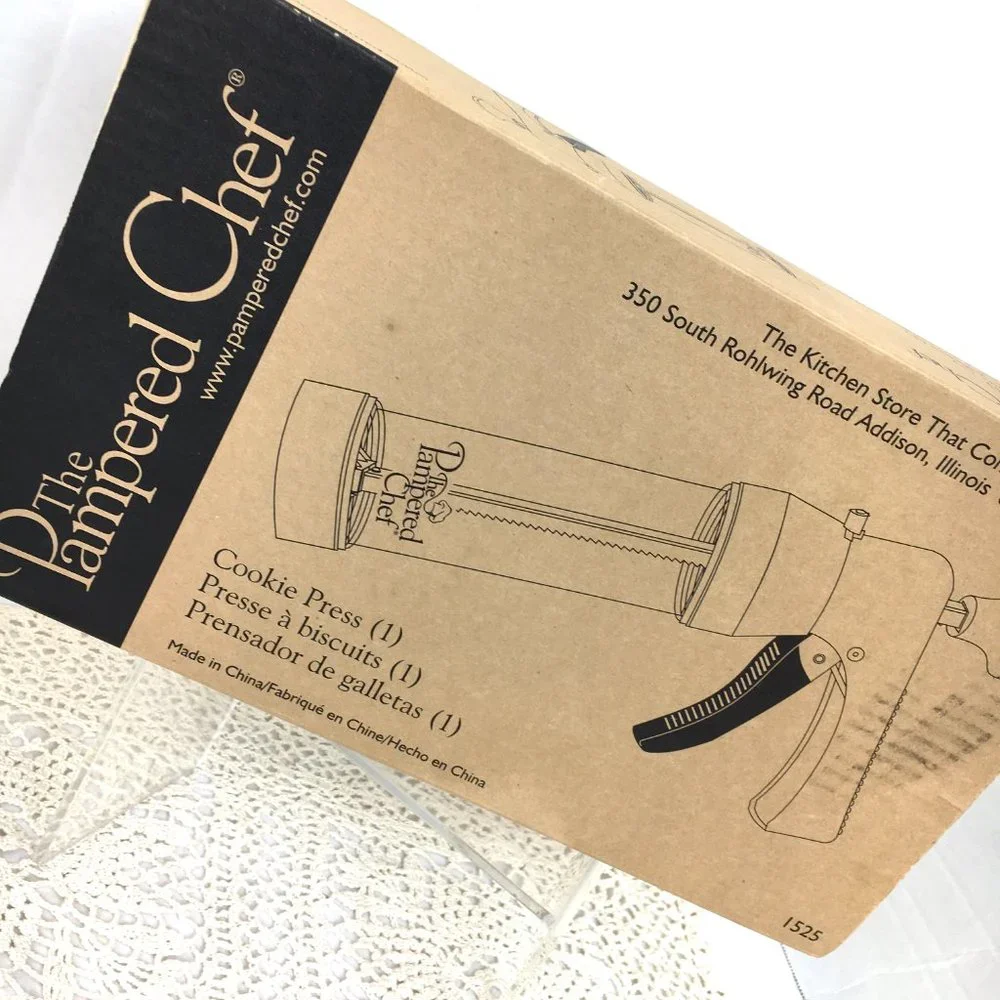 Retired Pampered Chef 16 Pc Cookie Press #1525 EUC
